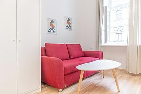 1BR Apt Near Westbahnhof Station