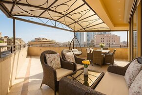 Apartment by Luxe Group HH888