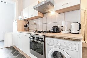 Cozy 2BR 1LR Apt Near Westbahnhof