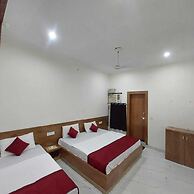 Ladlee Palace Guest House