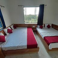 Ladlee Palace Guest House