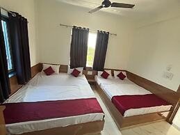 Ladlee Palace Guest House