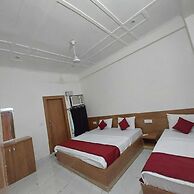 Ladlee Palace Guest House