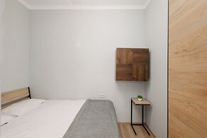 Apartment by Luxe Group AL777