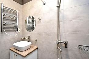 Apartments by Luxe Group AM713