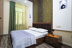 Apartments by Luxe Group AM713