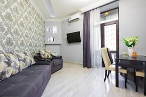 Apartments by Luxe Group AM713