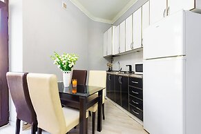 Apartments by Luxe Group AM713
