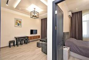 Apartments by Luxe Group AM713