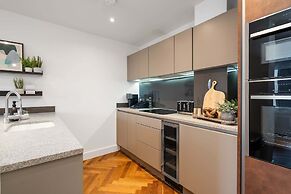 Seraphine Residence - Luxury 1BR Apartment