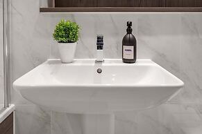Seraphine Residence - Luxury 1BR Apartment