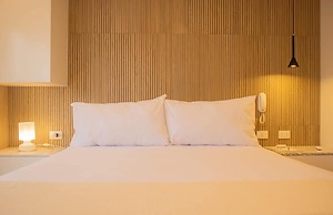 w Inviting 3BR w Balcony in Hip Miraflores