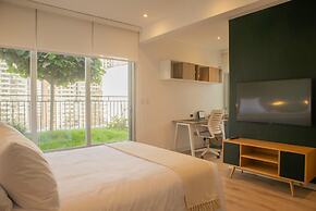 w Inviting 3BR w Balcony in Hip Miraflores