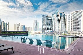 LUX 15 Northside Burj Khalifa View Suite