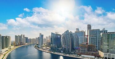 LUX 15 Northside Burj Khalifa View Suite