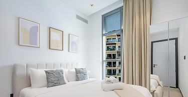 LUX 15 Northside Burj Khalifa View Suite