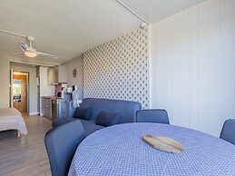 Cosy Apartment Near Sandy Beach