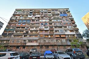 Apartment by Luxe Group KO110