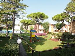 Nice Flat With Pool and Garden