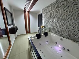 City Tower Hotel