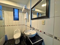 City Tower Hotel