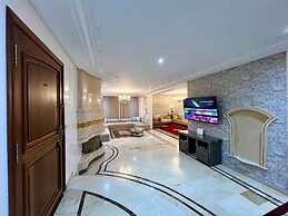 Chic 4BR with Jacuzzi-Fez New City Stay