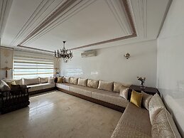 Chic 4BR with Jacuzzi-Fez New City Stay