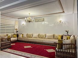 Chic 4BR with Jacuzzi-Fez New City Stay