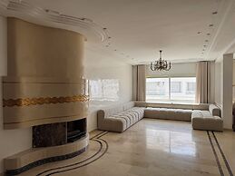 Chic 4BR with Jacuzzi-Fez New City Stay