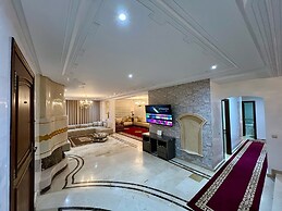 Chic 4BR with Jacuzzi-Fez New City Stay
