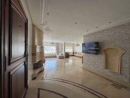 Chic 4BR with Jacuzzi-Fez New City Stay