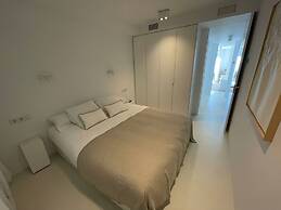 La Petite For t Seaview Flat in Marbella