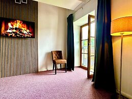 Hotel Bergen Zur Post by Rikas Hotels