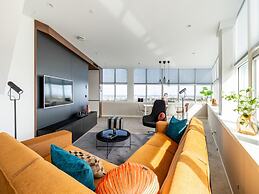 Comfortable Apartment With Panoramic Views