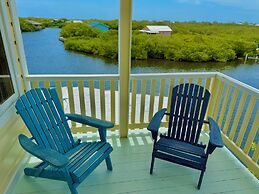 Utila Seabreeze Vacation Apartments