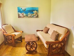 Utila Seabreeze Vacation Apartments