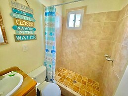 Utila Seabreeze Vacation Apartments