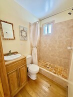 Utila Seabreeze Vacation Apartments
