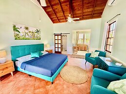 Utila Seabreeze Vacation Apartments