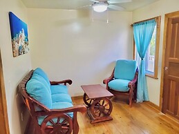 Utila Seabreeze Vacation Apartments