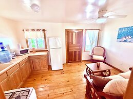 Utila Seabreeze Vacation Apartments