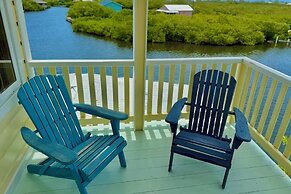 Utila Seabreeze Vacation Apartments