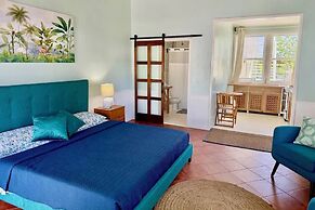 Utila Seabreeze Vacation Apartments