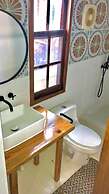 Utila Seabreeze Vacation Apartments