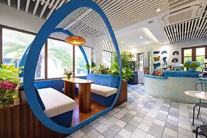 Lotus Home Cafe – Budget