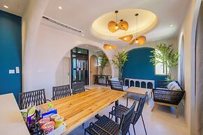 Lotus Home Cafe – Budget