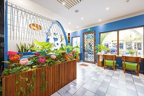 Lotus Home Cafe – Budget