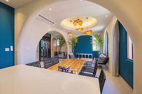 Lotus Home Cafe – Budget