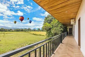 Paradise Mountain View Resort