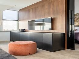 Comfortable Apartment With Panoramic Views